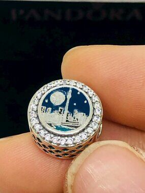 ✨🔥Pandora Toronto Canada Country Exclusive Night Skyline Button Charm